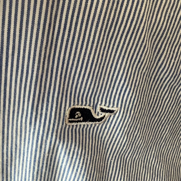 Vineyard Vines Boys Long Sleeve-Size M - Picture 2 of 2